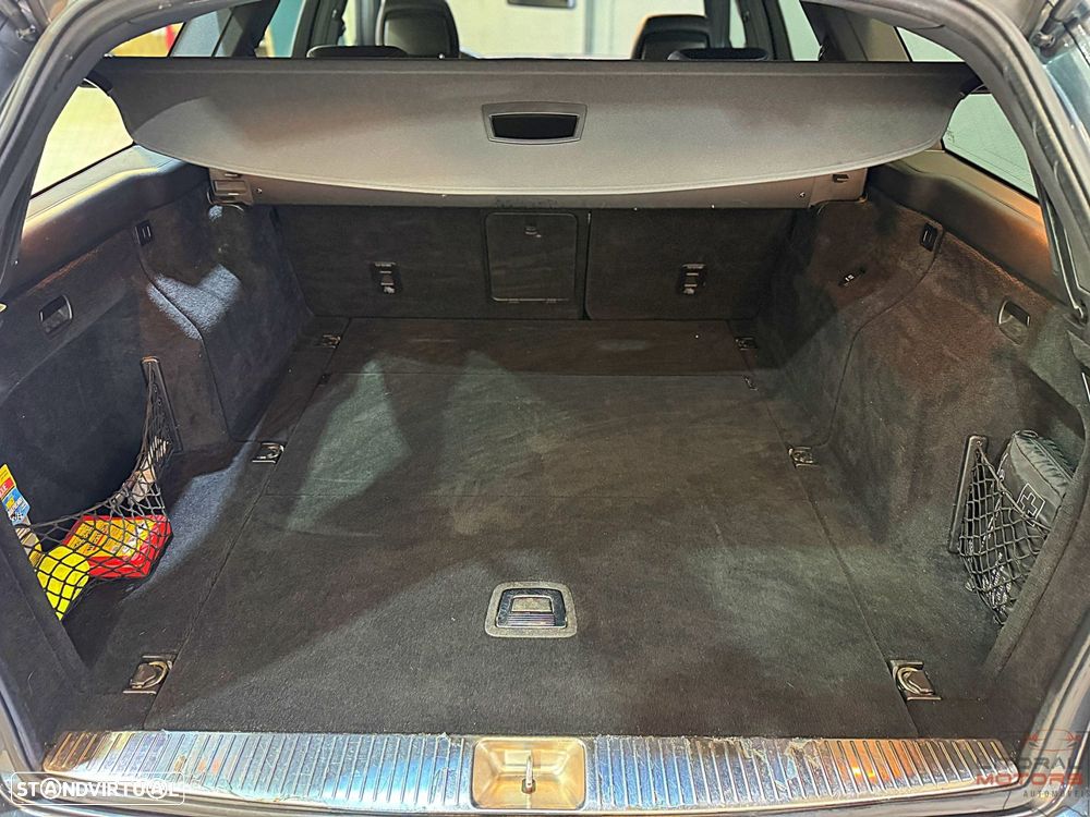 Mercedes-Benz E 250 CDi Avantgarde BE - 11