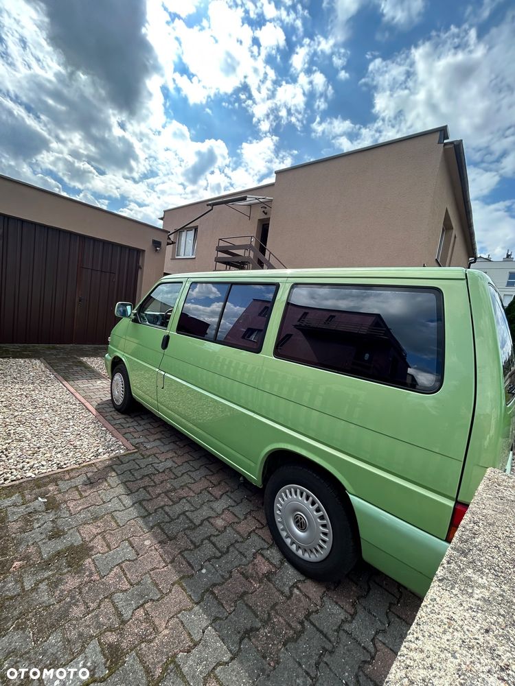 Volkswagen Multivan - 8