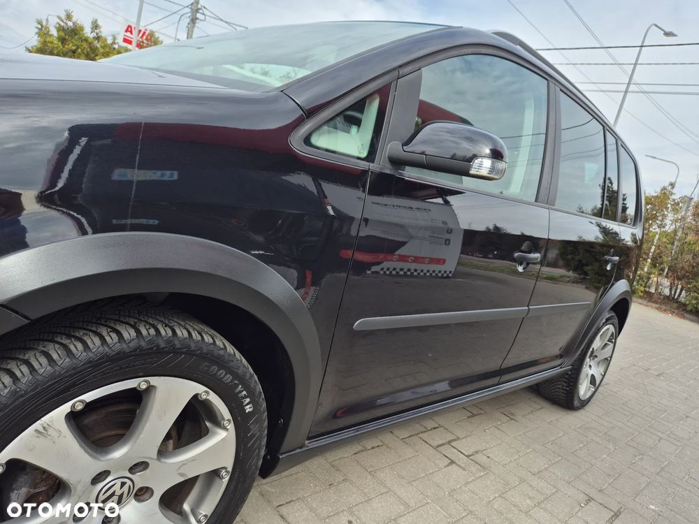 Volkswagen Touran 1.4 TSI Cross - 19