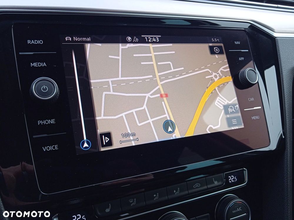 Volkswagen Passat - 30