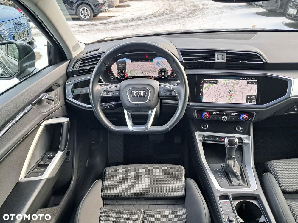 Audi Q3 Sportback - 13