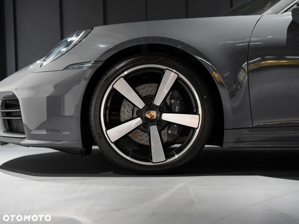 Porsche 911 - 8