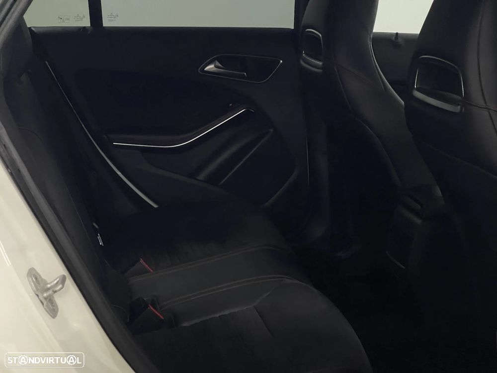 Mercedes-Benz CLA 200 (CDI) d 7G-DCT AMG Line - 24