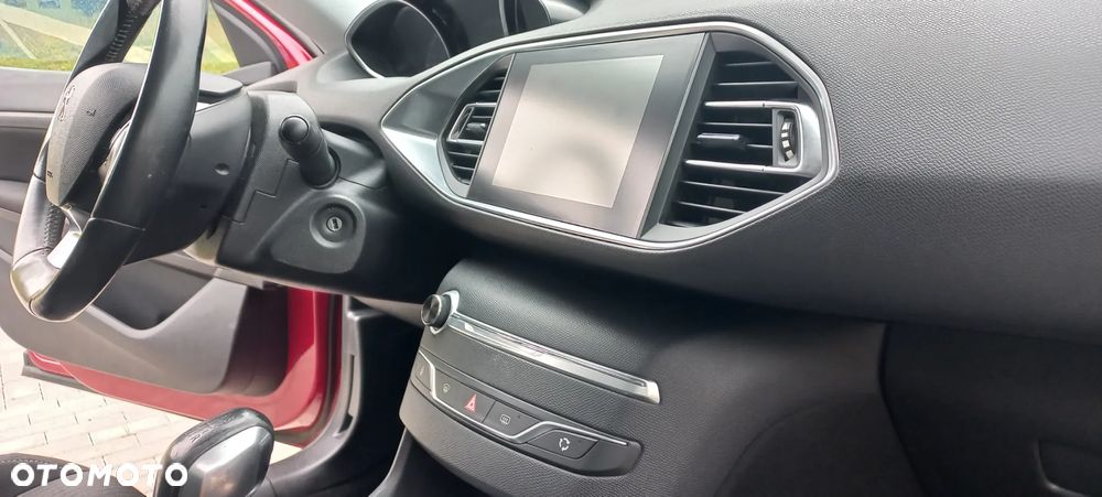 Peugeot 308 1.2 PureTech Business Line S&S - 21