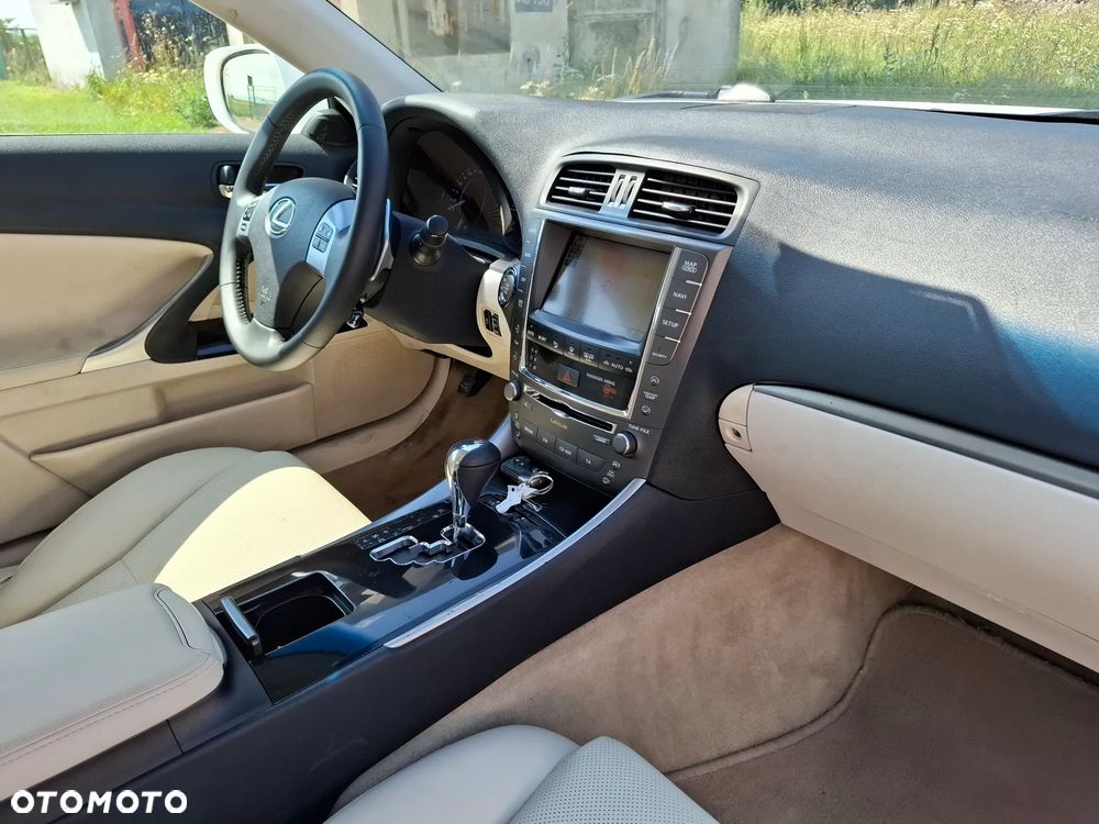 Lexus IS 250 Luxury Line - 18