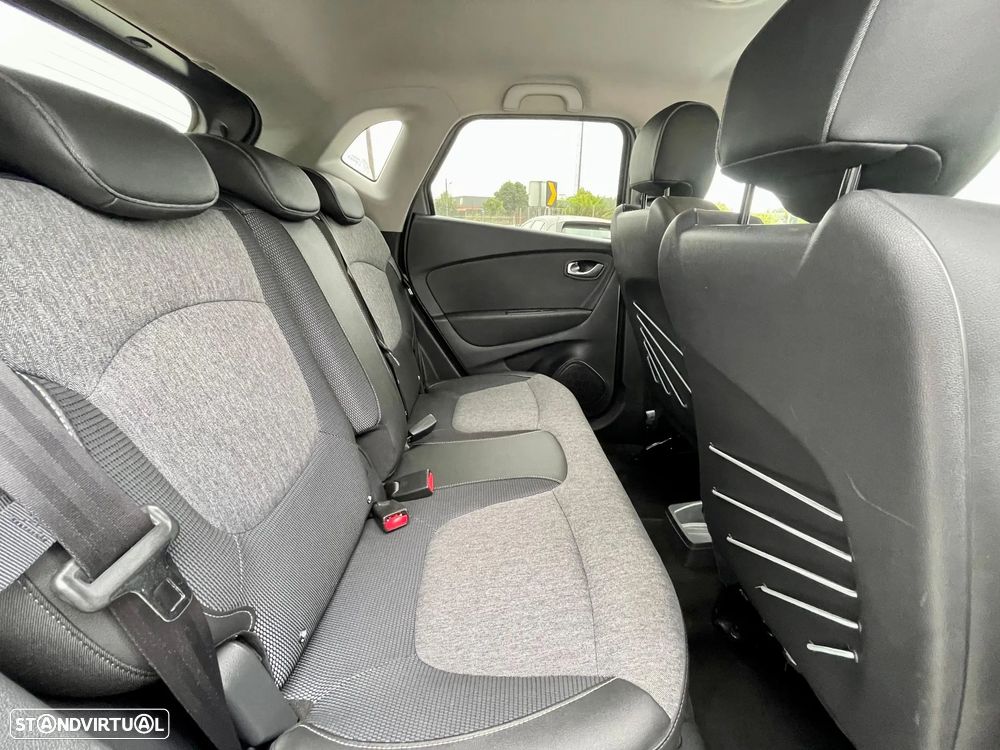Renault Captur TCe 150 EDC GPF INTENS - 15