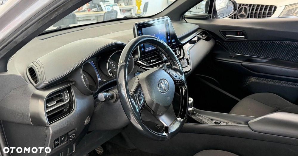 Toyota C-HR - 16
