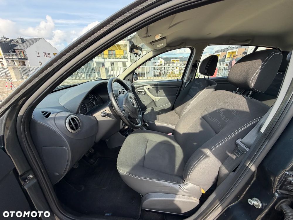 Dacia Sandero - 10