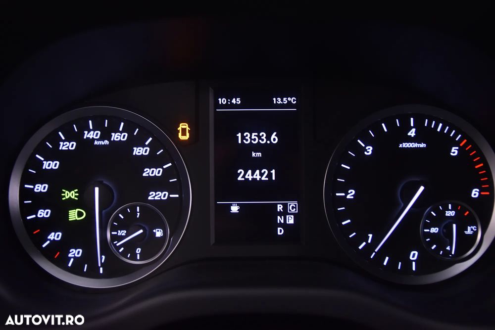Mercedes-Benz Vito - 10