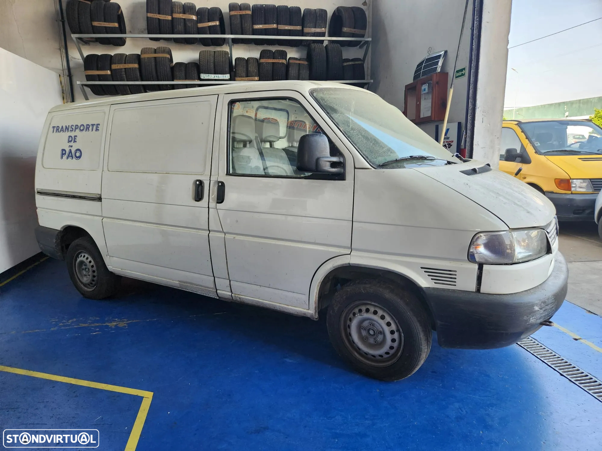 Volkswagen Transporter T4 1.9 TD do ano 2000 ás peças. - 2