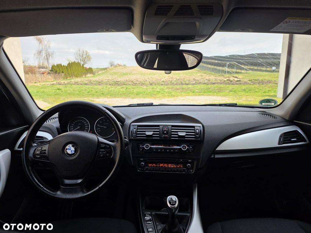 BMW Seria 1 116i - 6