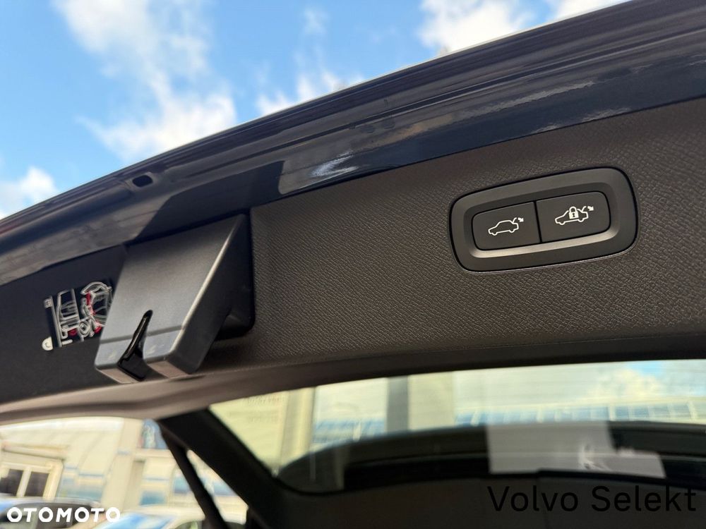 Volvo XC 90 - 34