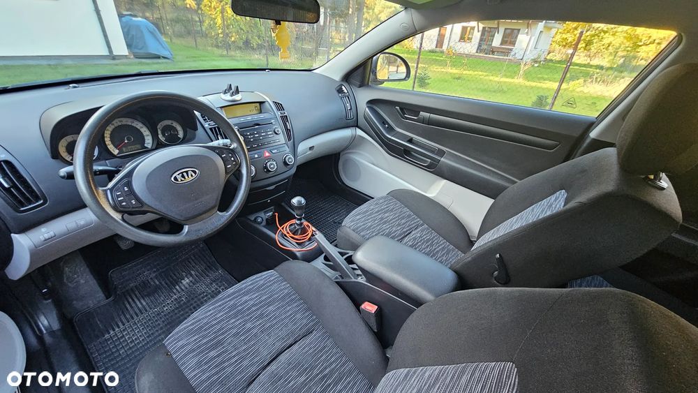 Kia ProCeed 1.4 Comfort - 18