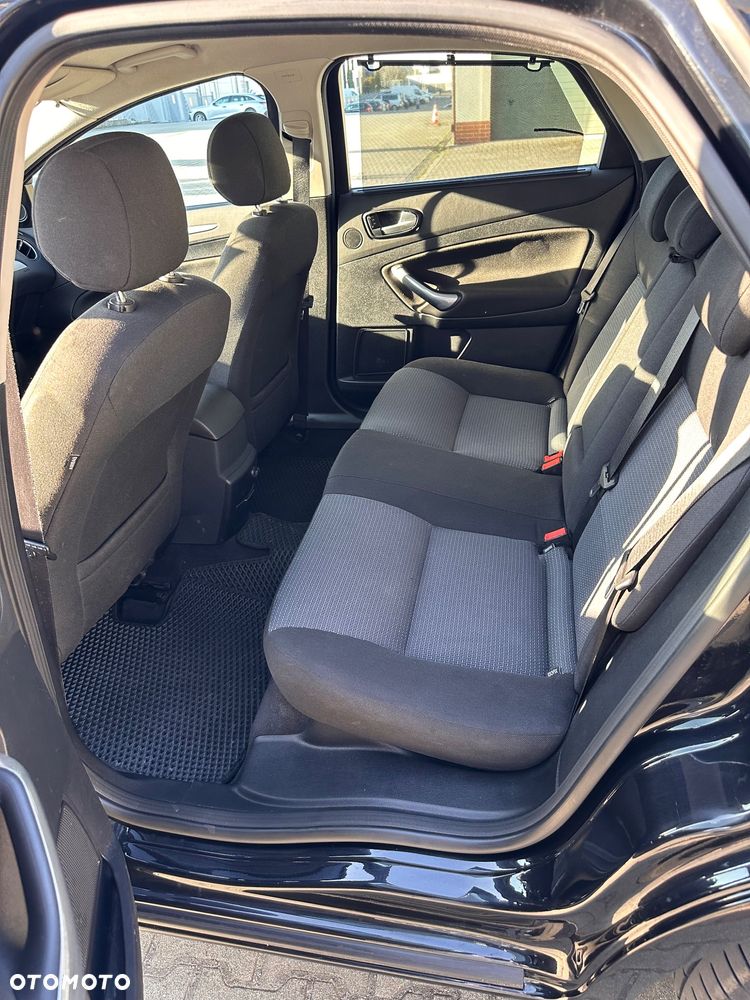 Ford Mondeo 2.0 Gold X - 32
