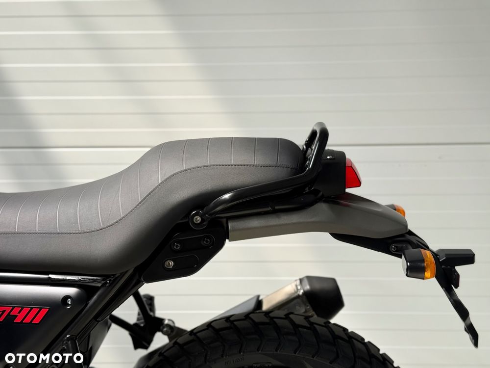 Royal Enfield Scram - 32
