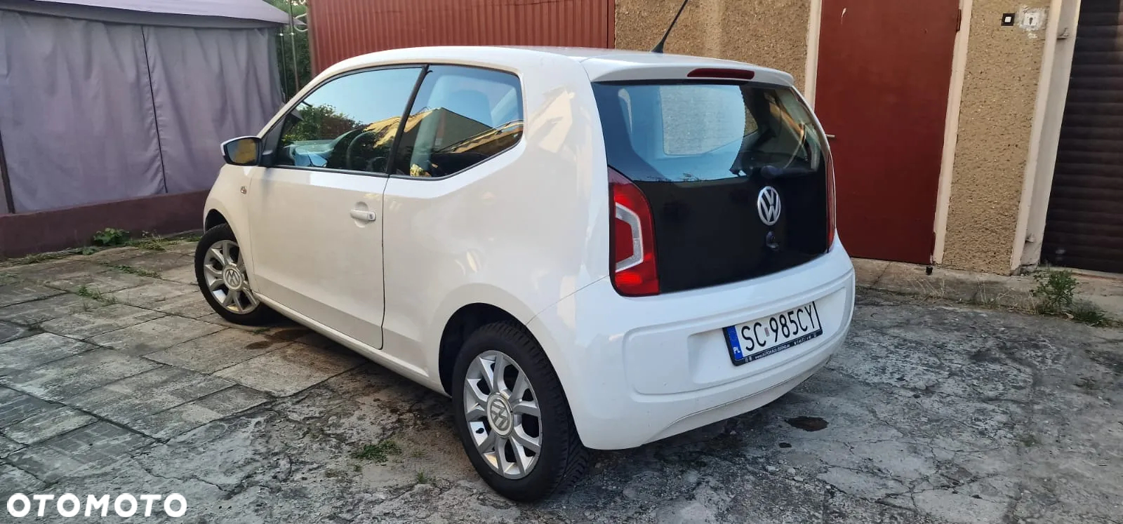 Volkswagen up! - 10