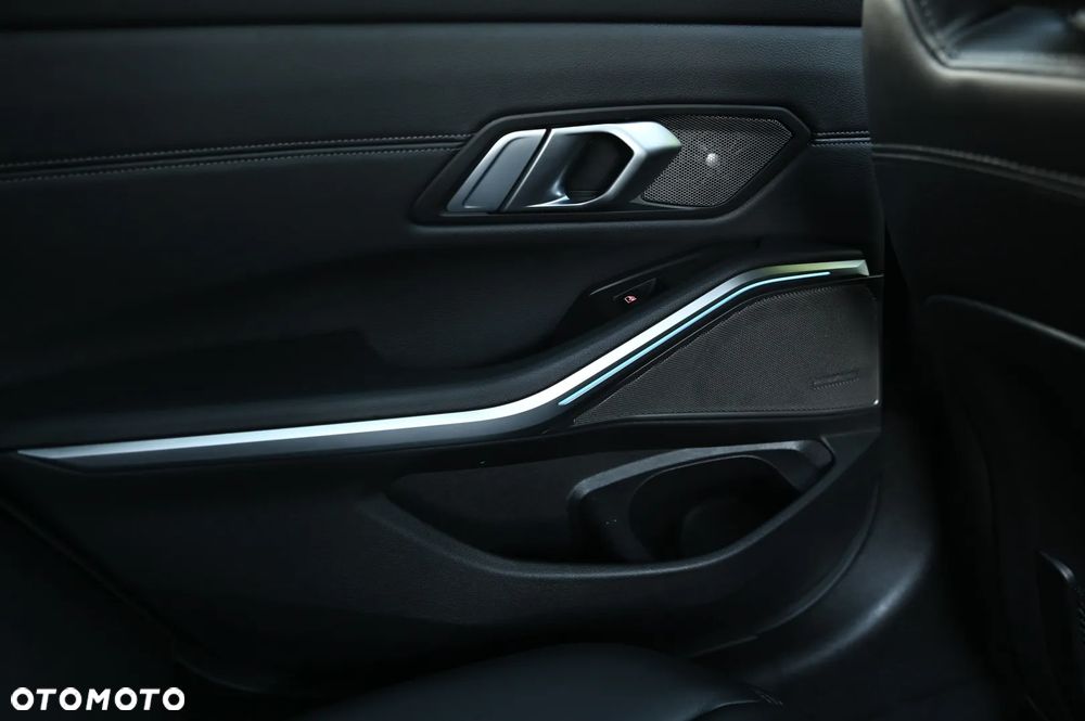 BMW Seria 3 - 29