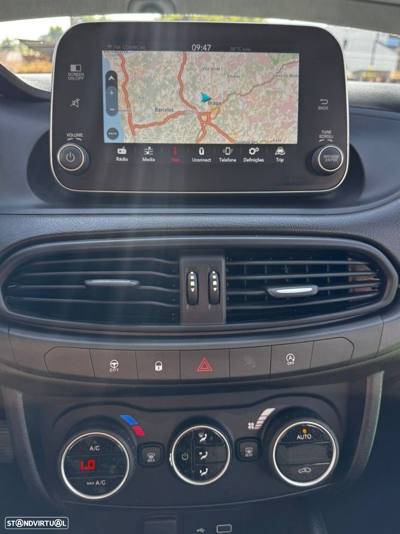 Fiat Tipo Station Wagon 1.3 M-Jet Lounge - 19