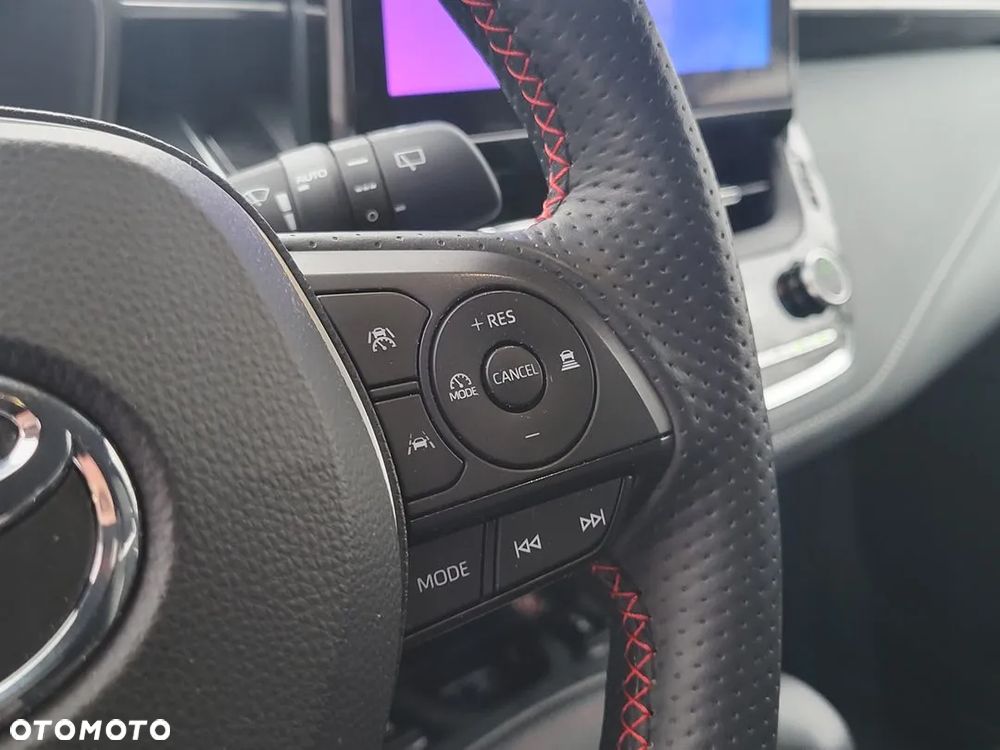 Toyota Corolla 2.0 Hybrid GR Sport Dynamic - 13