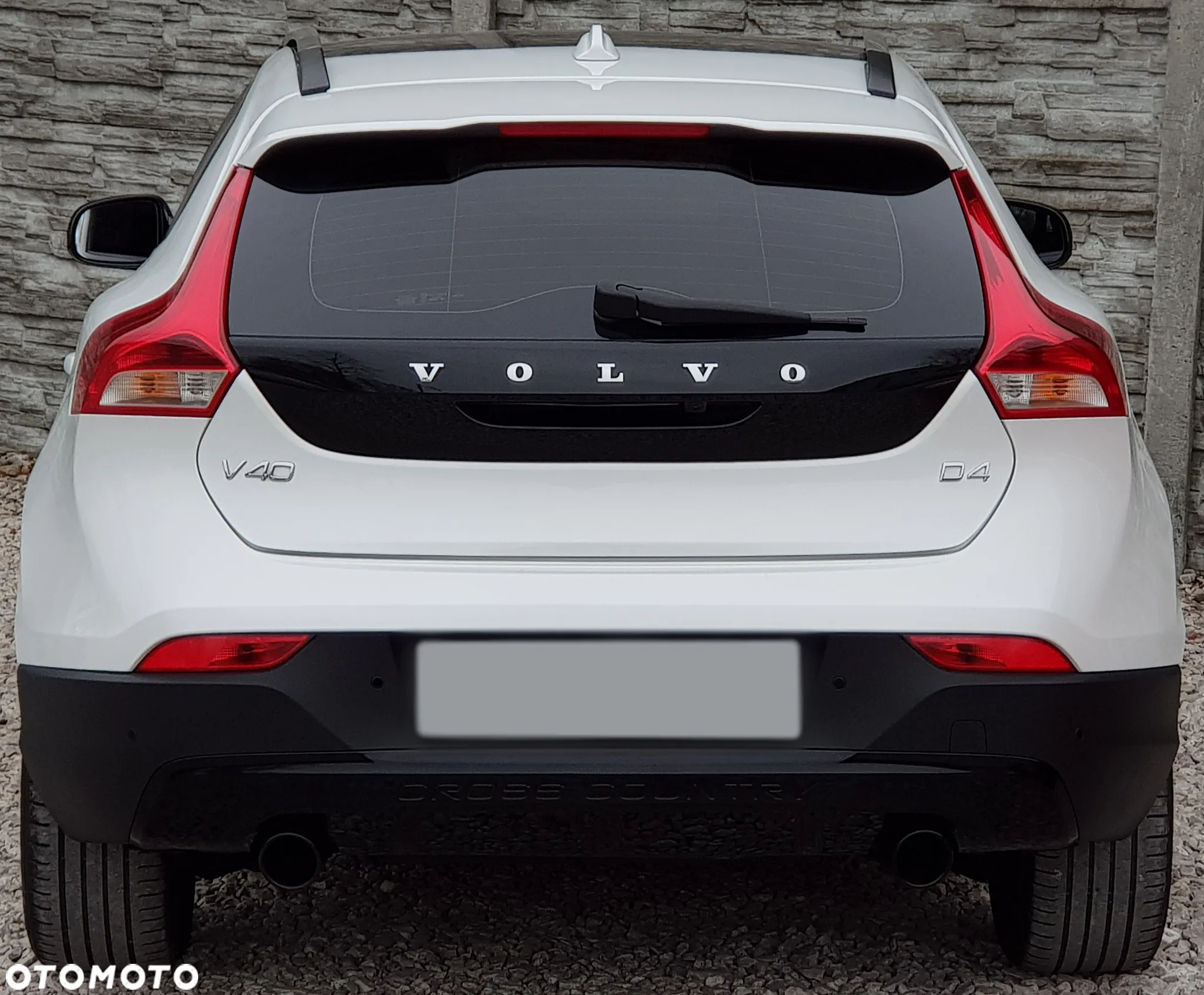Volvo V40 Cross Country - 14