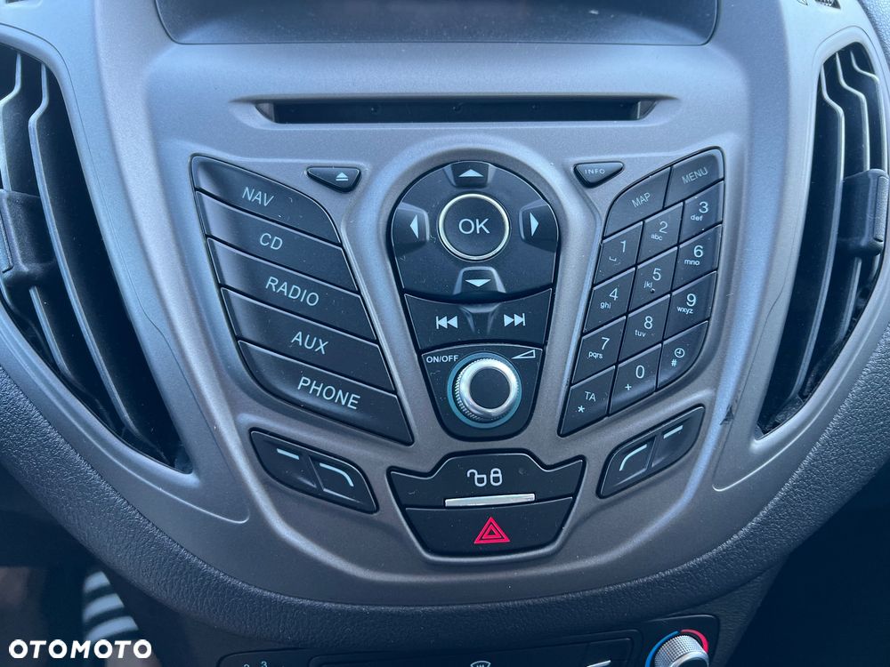 Ford Tourneo Courier - 30