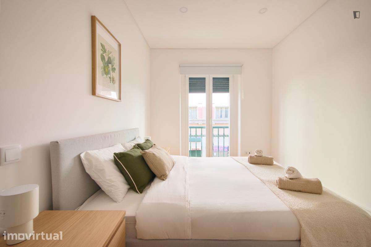 Quarto - localizado em Anjos Lisbon - Grande imagem: 4/60
