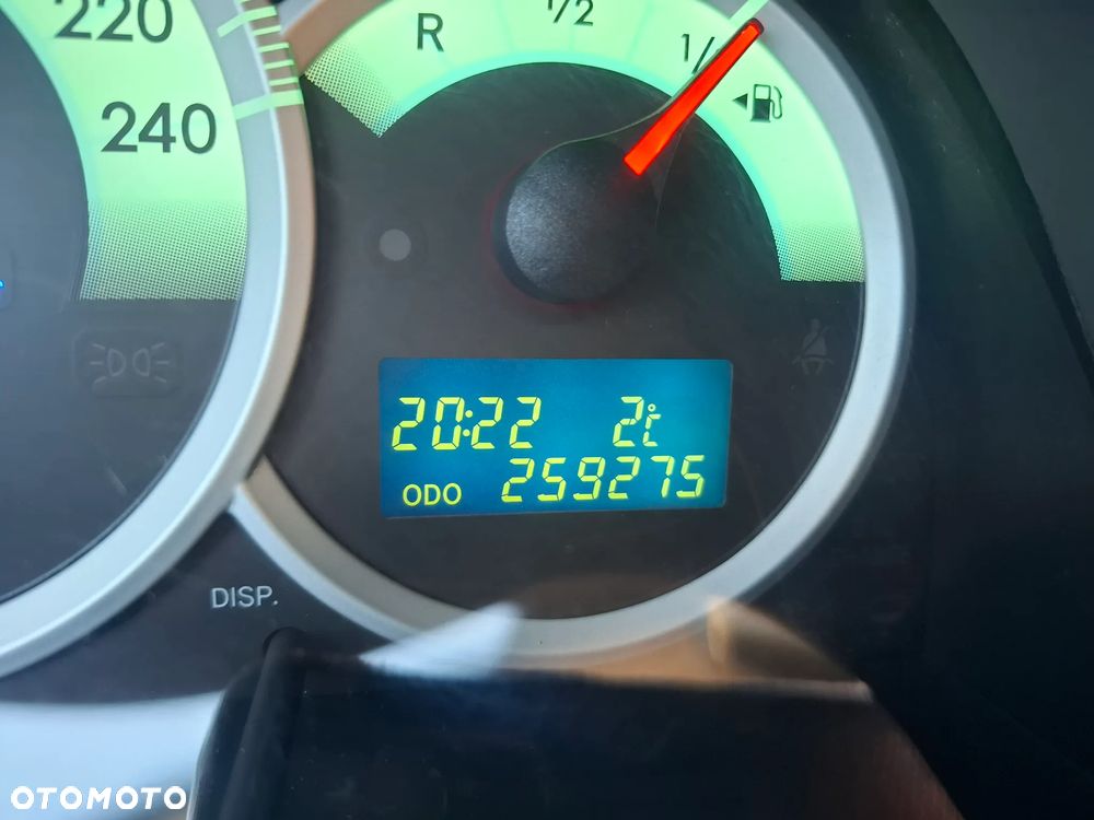 Toyota Corolla Verso - 6