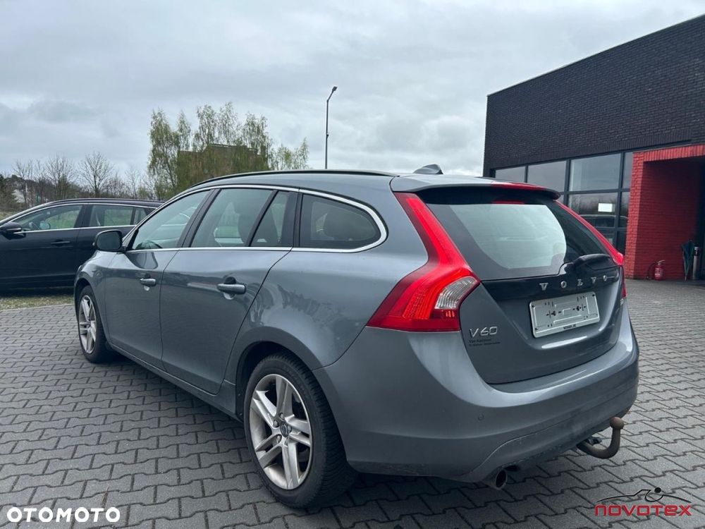Volvo V60 D2 Drive-E Momentum - 4
