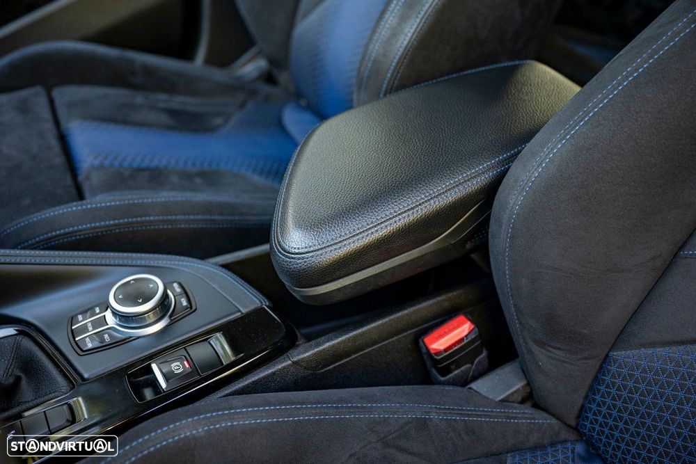 BMW X2 18 d xDrive Auto Pack M - 53