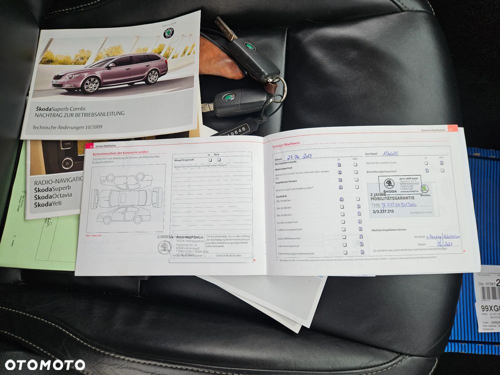 Skoda Superb 2.0 TDI DSG Elegance - 36