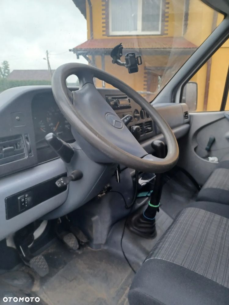 Mercedes-Benz Sprinter 412 - 7
