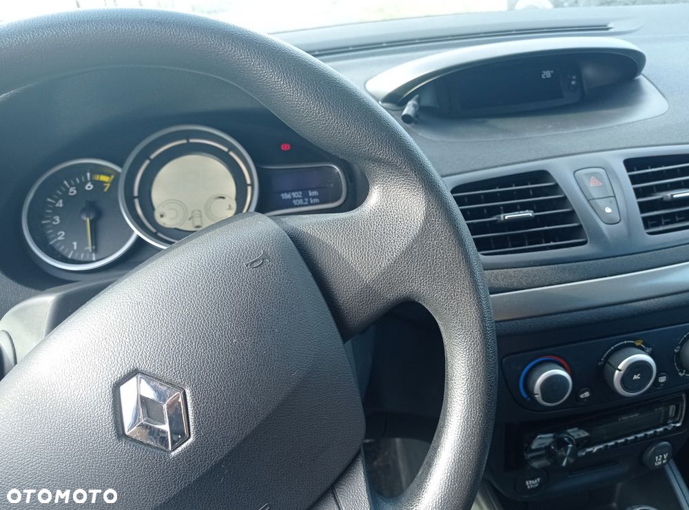 Renault Megane 1.6 16V Style Edition - 9