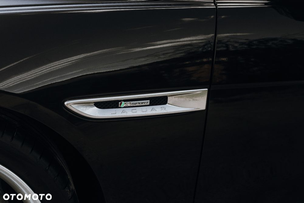 Jaguar XE 20d R-Sport - 10