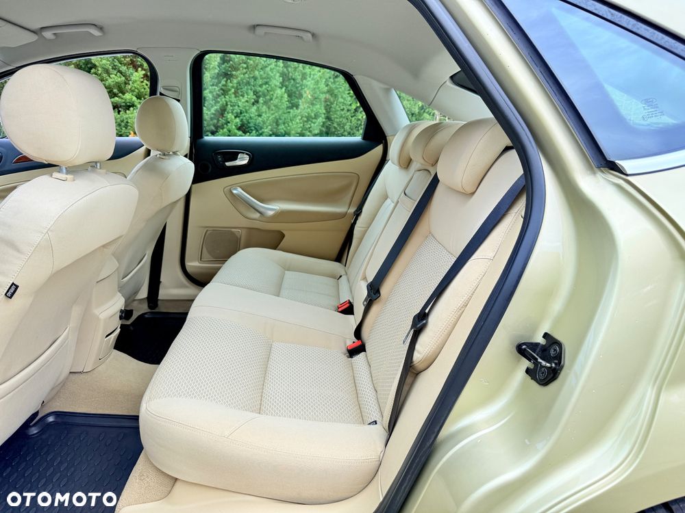 Ford Mondeo 2.0 Viva - 8