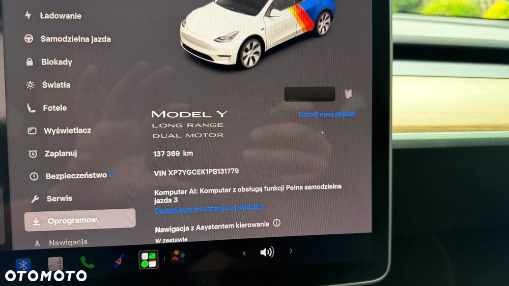 Tesla Model Y Long Range AWD - 24