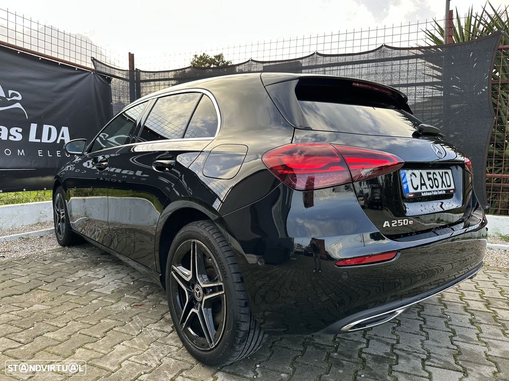 Mercedes-Benz A 250 e 8G-DCT AMG Line - 2
