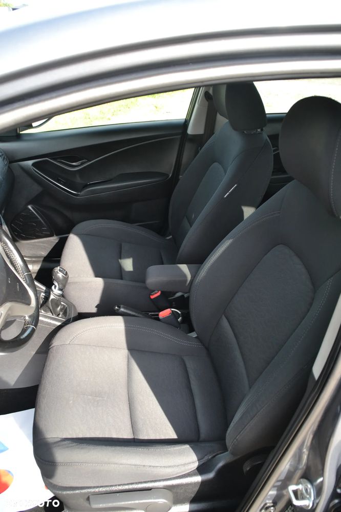 Hyundai ix20 1.6 blue Comfort - 26