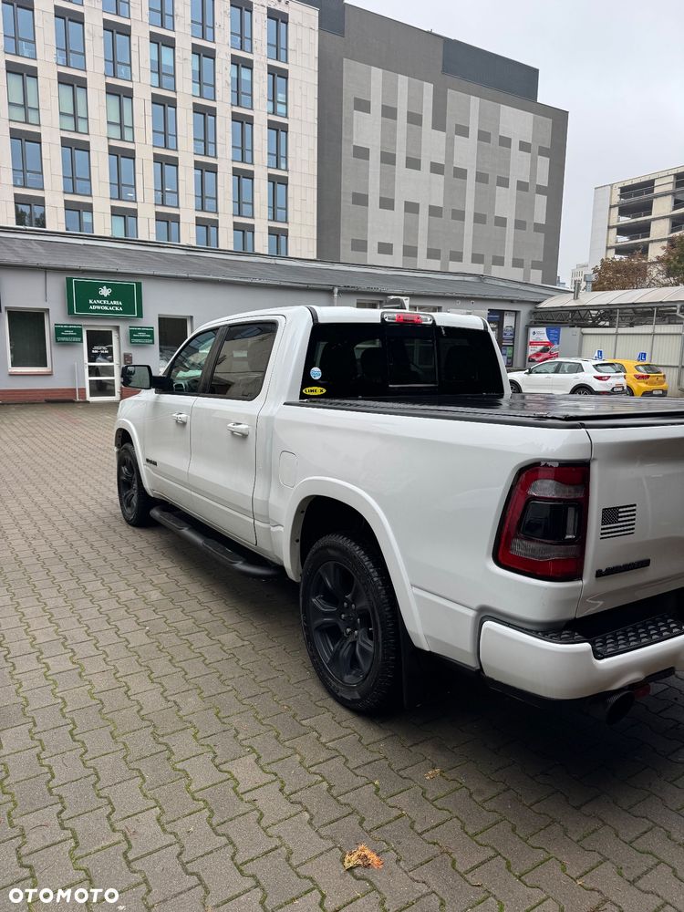 RAM 1500 Crew Cab Shortbed Laramie - 2