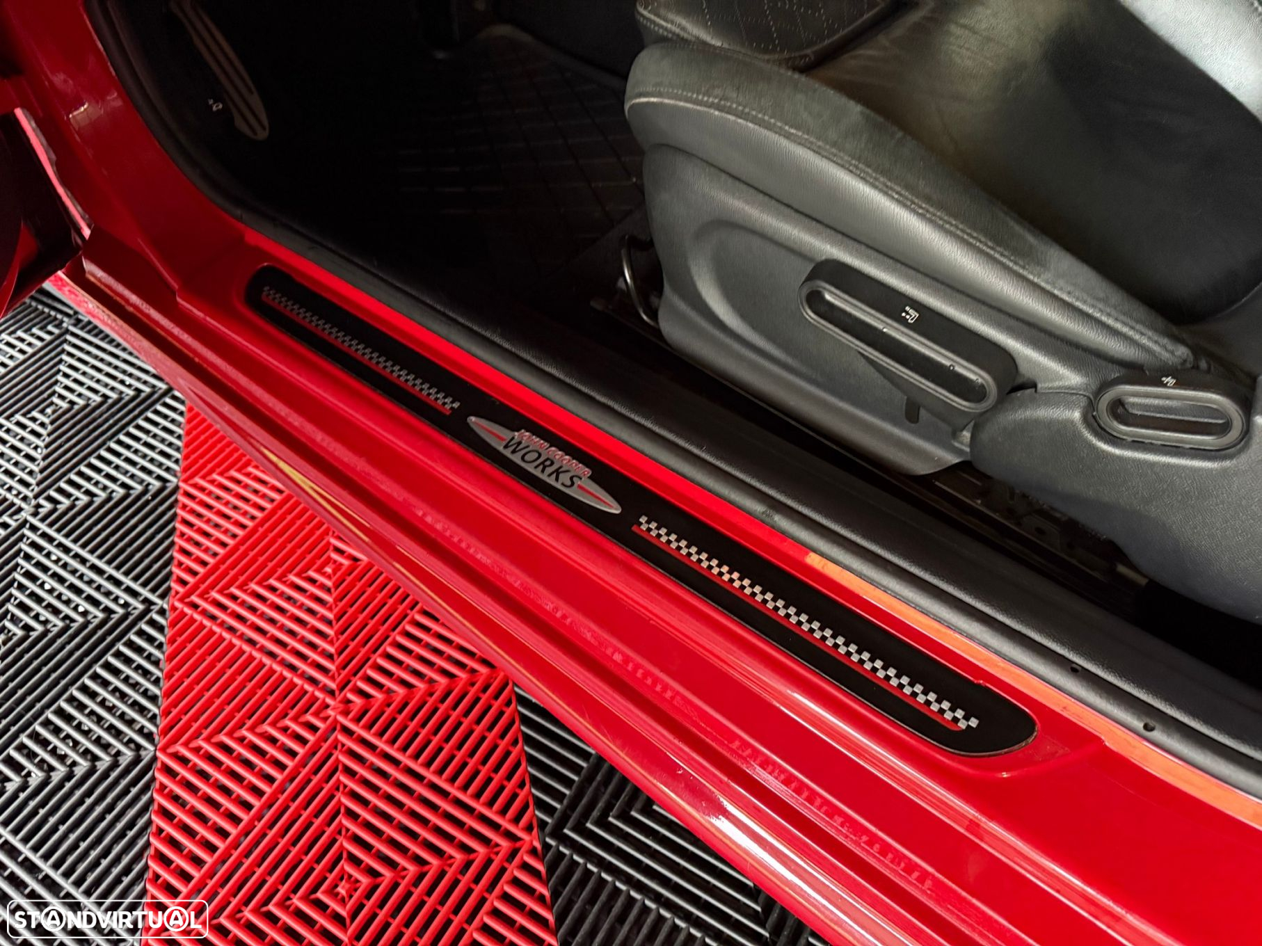 MINI 3 Portas John Cooper Works Auto Desportiva - 23