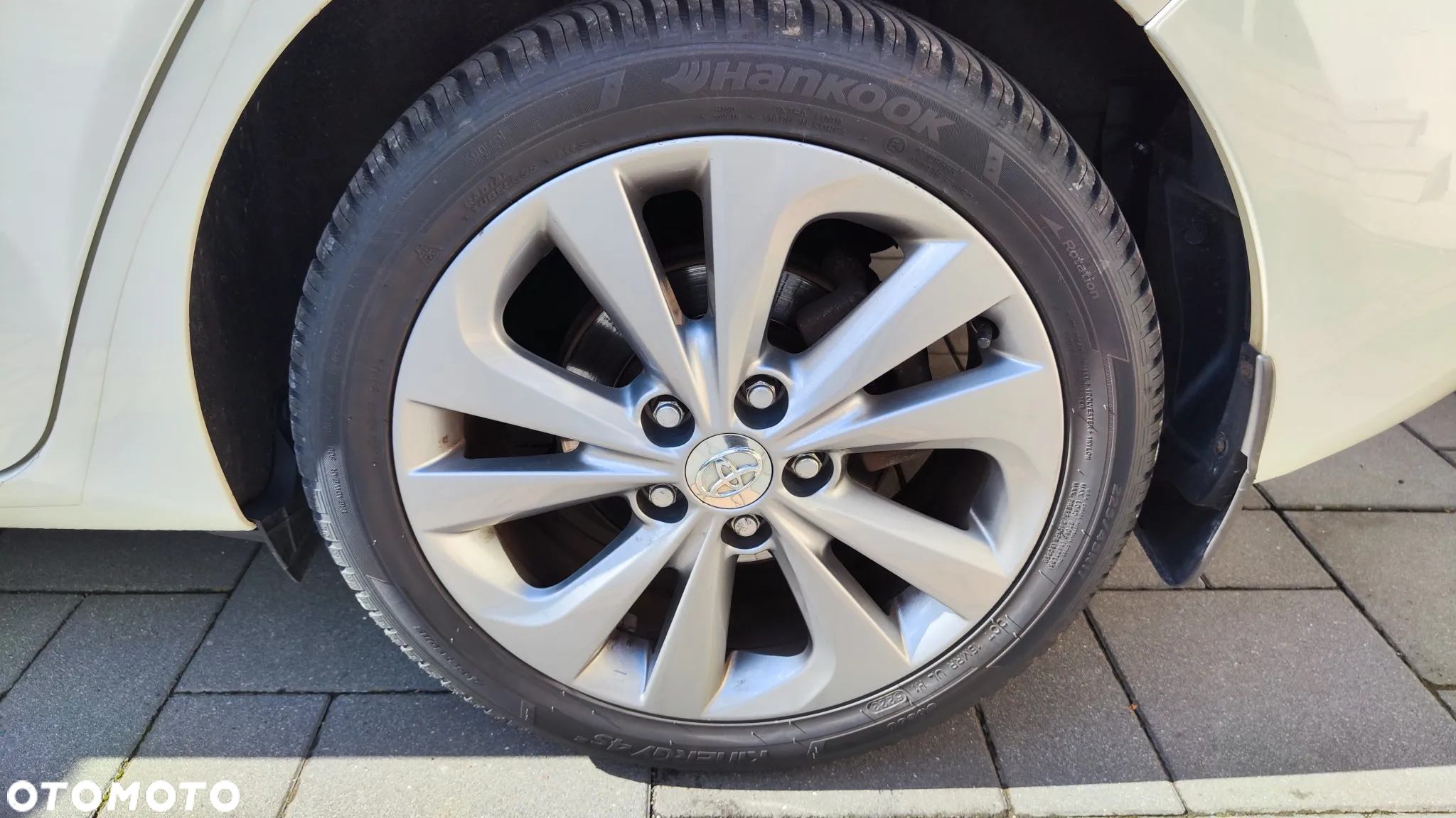 Toyota Auris 1.8 Hybrid Executive - 14