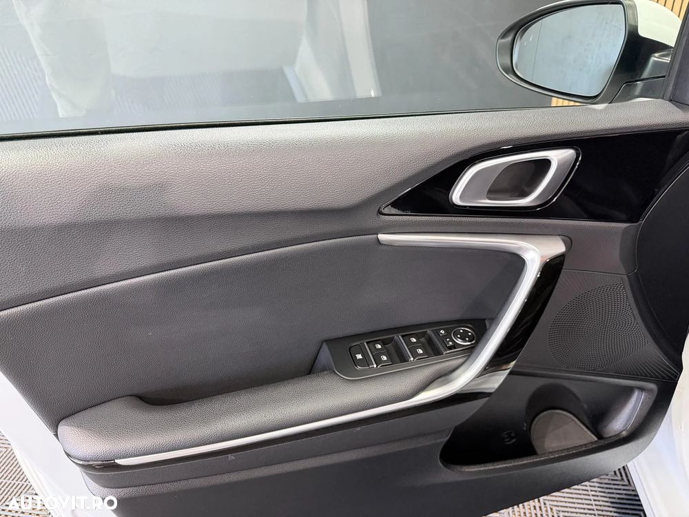 Kia Ceed 1.6 GDI DCT OPF Inspiration - 22