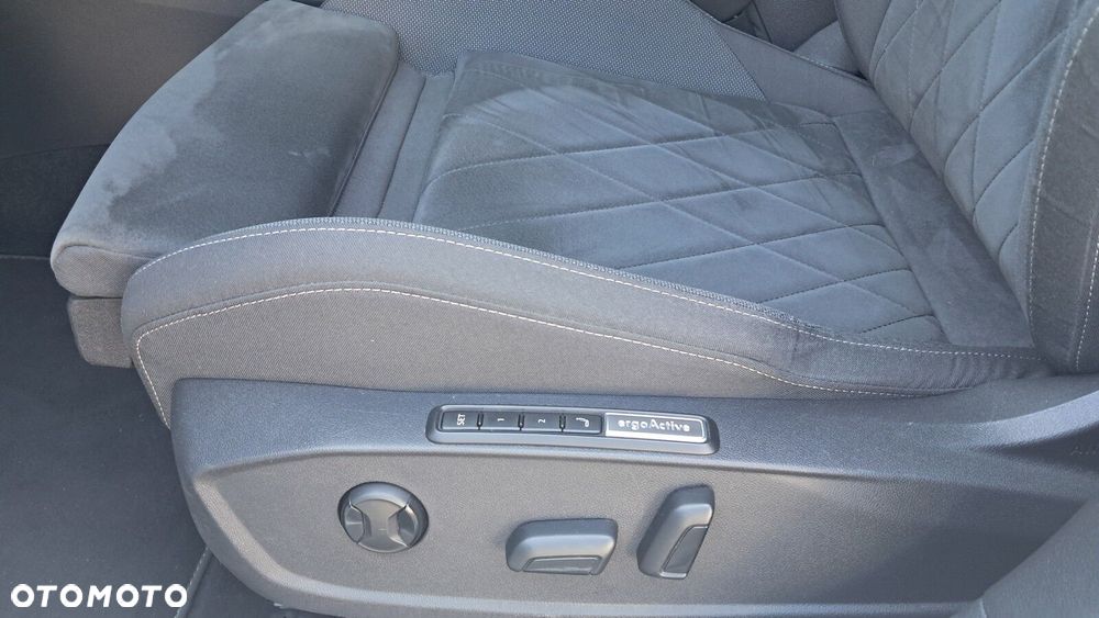 Volkswagen Golf 1.5 eTSI Style DSG - 13