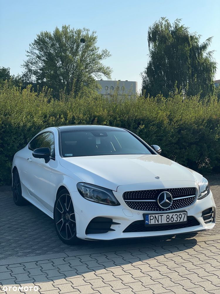 Mercedes-Benz Klasa C 300 9G-TRONIC - 8