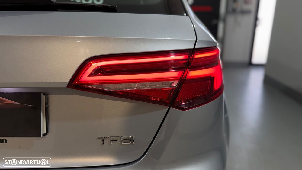 Audi A3 Sportback 1.0 TFSI design - 12