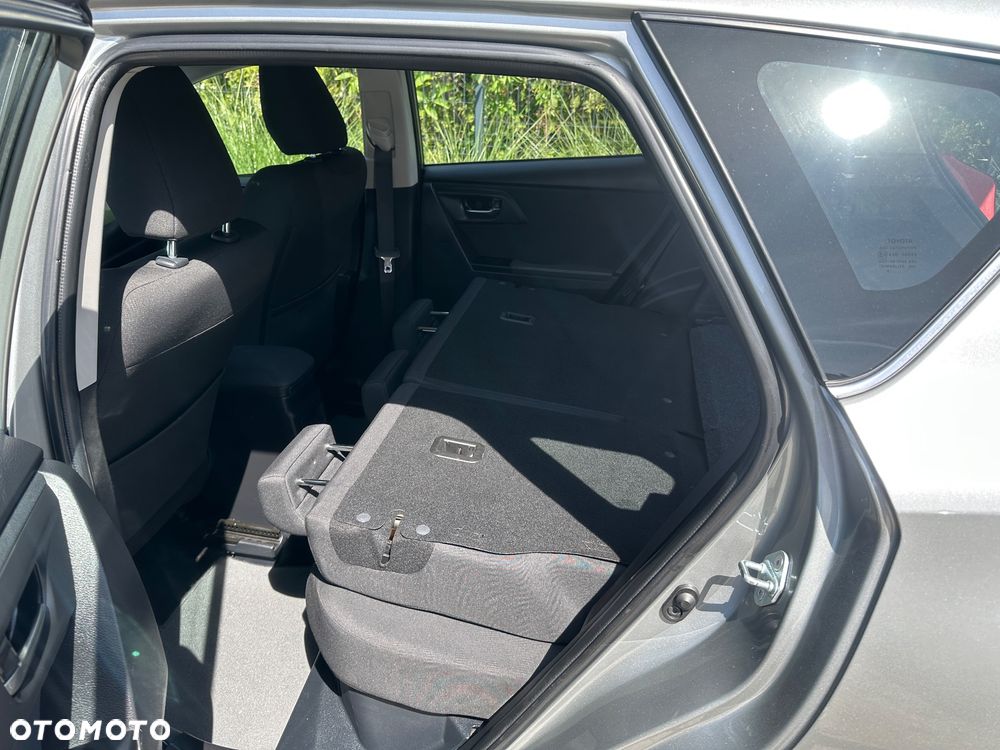 Toyota Auris - 24