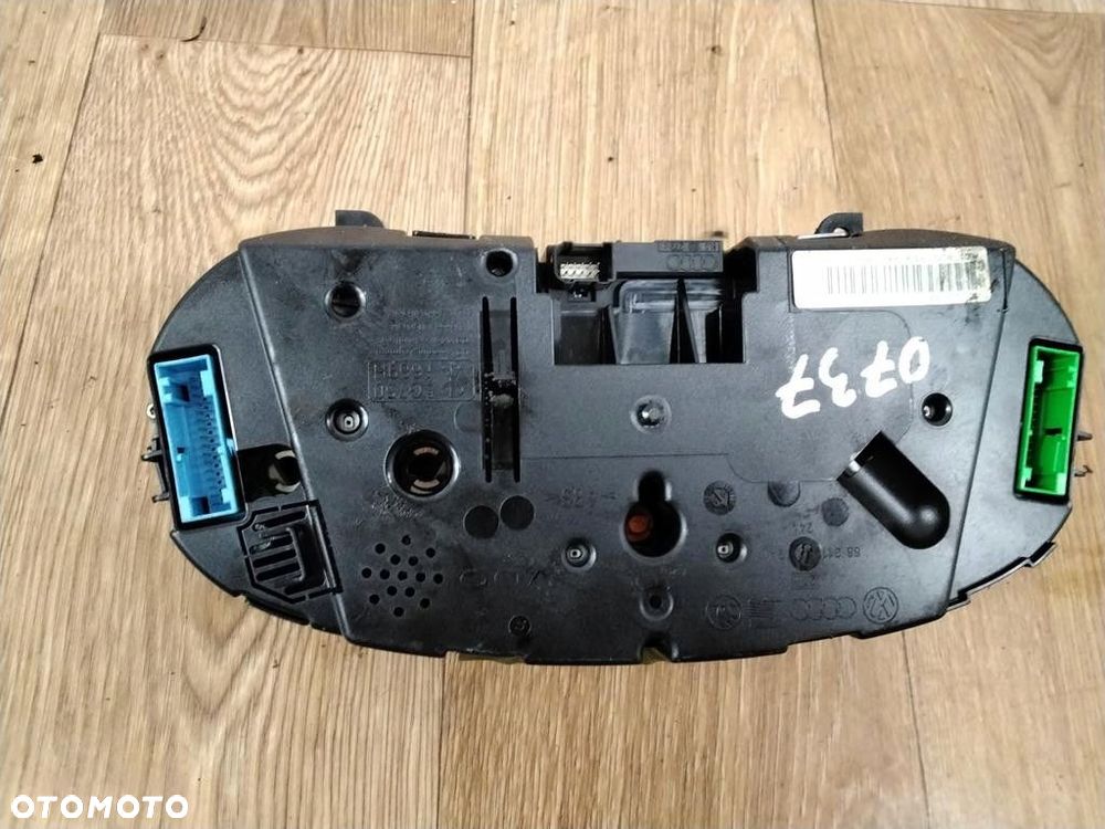 AUDI A3 8L 1.6 LICZNIK 8L0919860E - 2