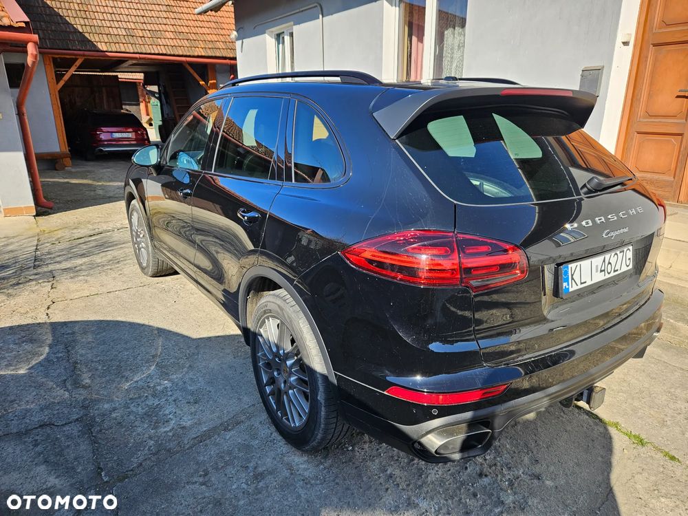 Porsche Cayenne Standard - 3