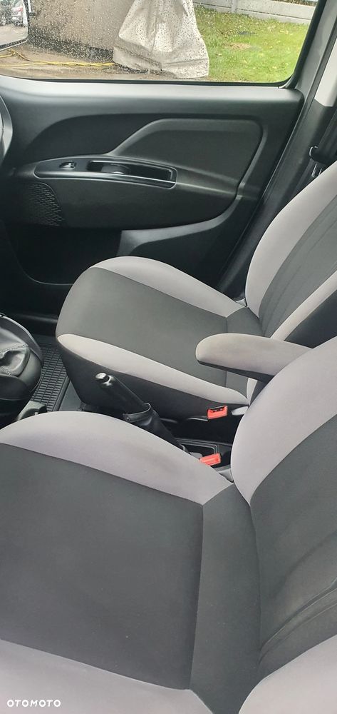 Fiat Doblo Kombi Maxi 1.6 MJ Dynamic - 18