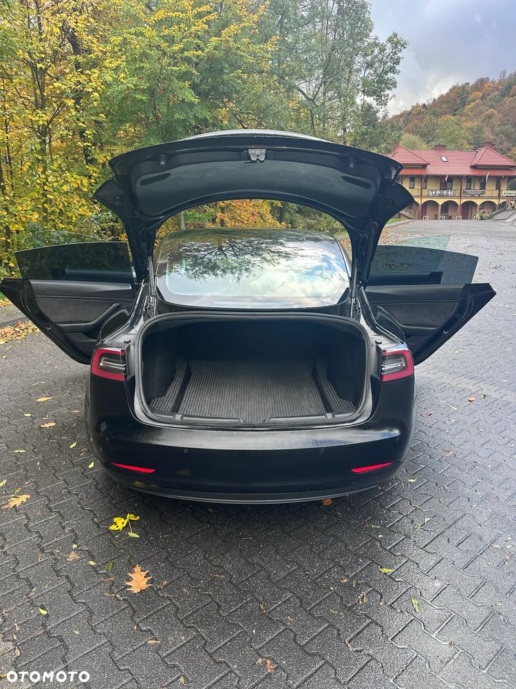 Tesla Model 3 Long Range RWD - 18