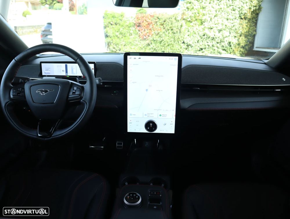 Ford Mustang Mach-E AWD PREMIUM - 39